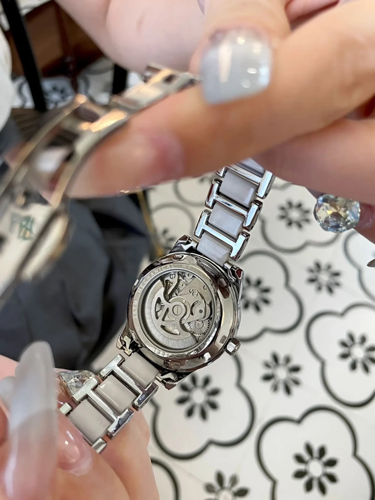 High-End Sunflower Light Luxury Niche Art Red Mechanical Women’s Watch 4